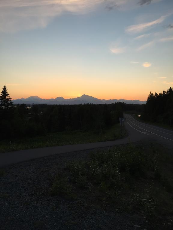 Talkeetna Love-Lee Cabins Hotel Bagian luar foto