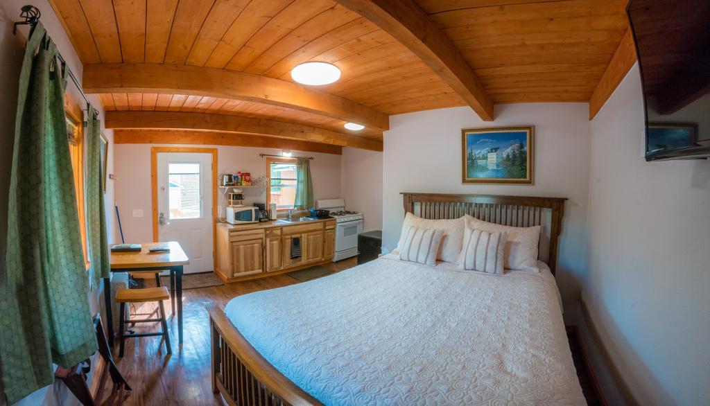 Talkeetna Love-Lee Cabins Hotel Bagian luar foto