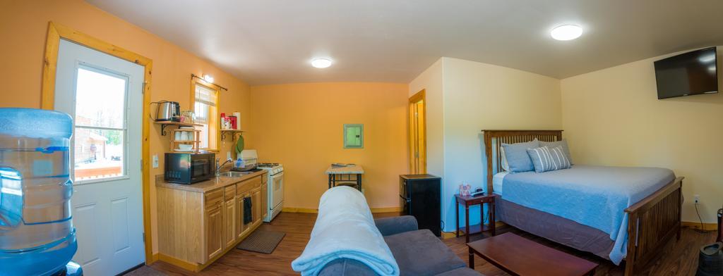 Talkeetna Love-Lee Cabins Hotel Bagian luar foto